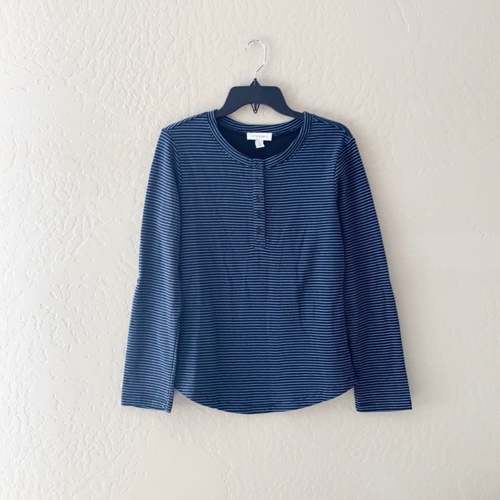 🌿Final‎ Sale Vintage America Black and Blue Striped Shirt